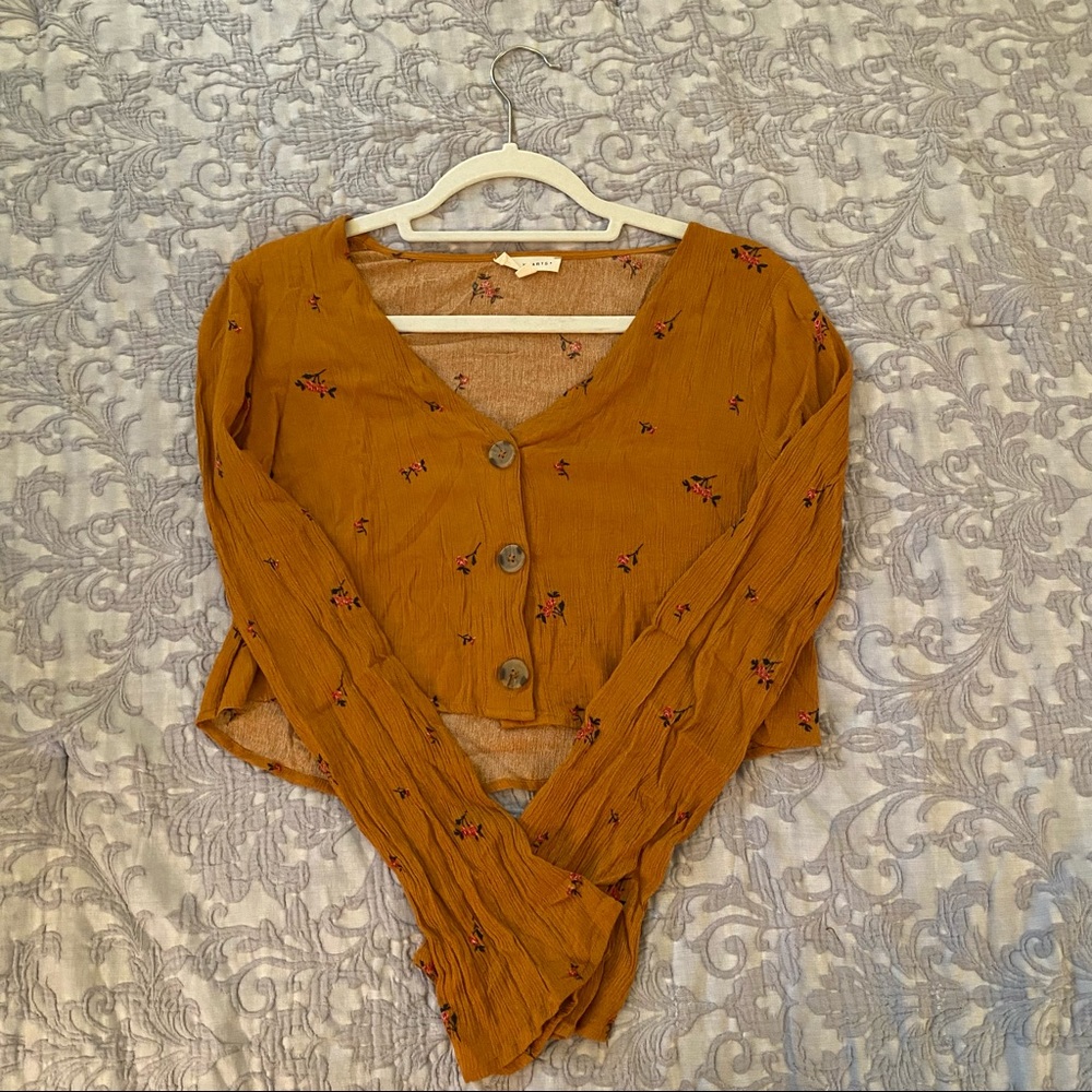 LA Hearts Women’s Top Size Small